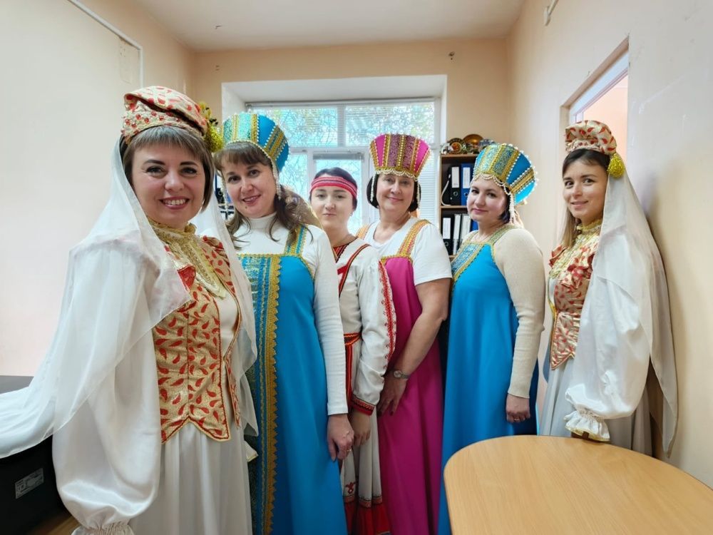 12 сентября – День национального костюма