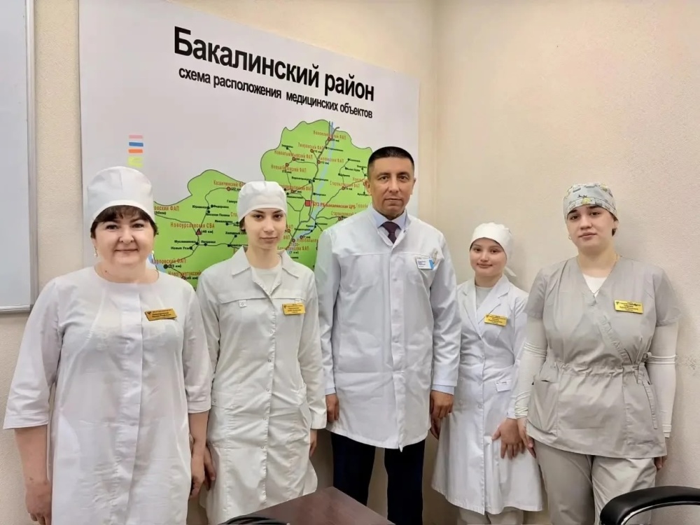 С 14 апреля в Бакалинской больнице началась преддипломная практика студентов Туймазинского медицинского колледжа