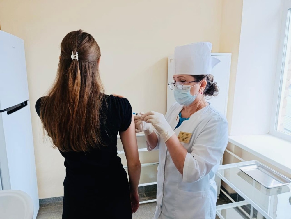 15 ноября в субботний день в Бакалинской больнице прошёл День открытых дверей - вакцинация выходного дня